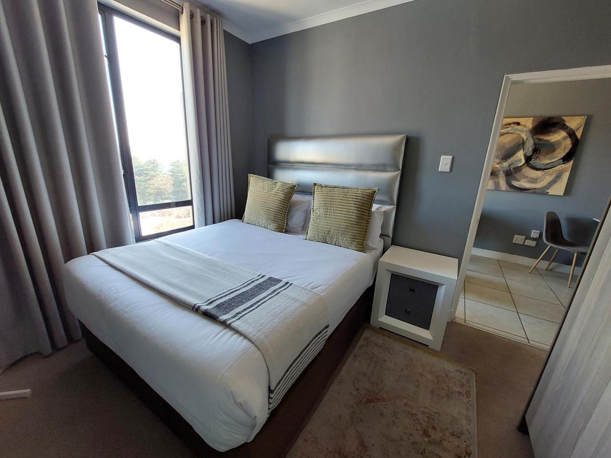 Zwelakho Furnished Apartments The Cube Johannesburg Exterior photo